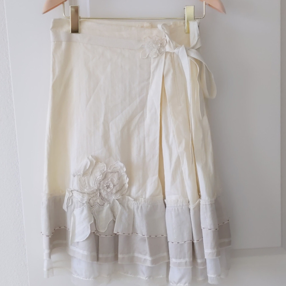 Midi skirt by Hanii Y